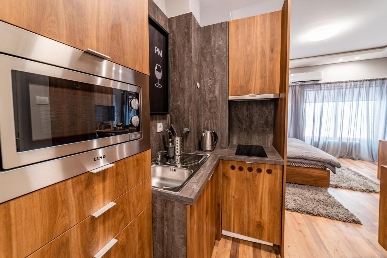 Ivi Place Apartments Novi Sad Exteriör bild